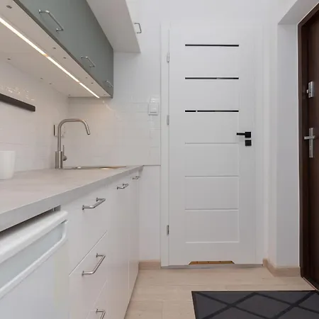 Aleja Wyzwolenia Studio With Mezzanine Downtown By Renters Szálloda Varsó