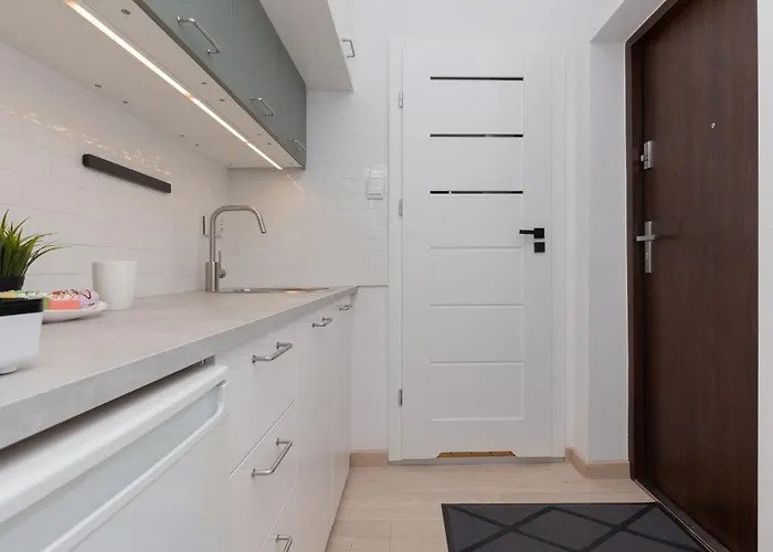 Aleja Wyzwolenia Studio With Mezzanine Downtown By Renters Hotel Warszawa