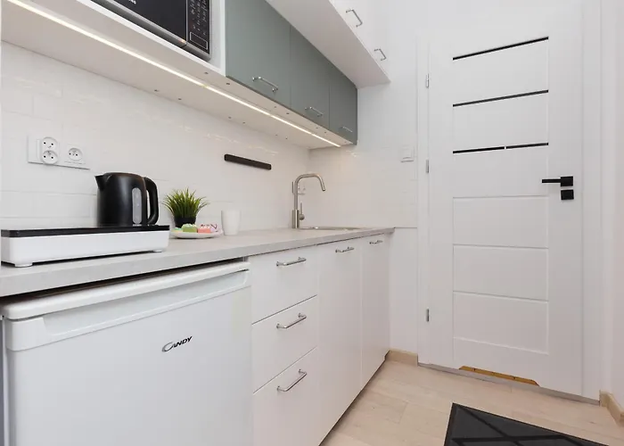 Hotel Aleja Wyzwolenia Studio With Mezzanine Downtown By Renters Warszawa