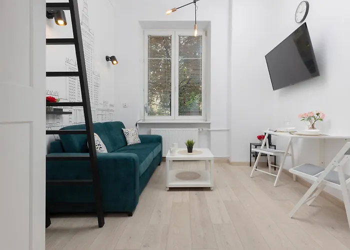 Hotel Aleja Wyzwolenia Studio With Mezzanine Downtown By Renters *