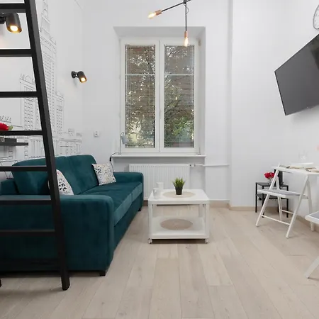 ホテル Aleja Wyzwolenia Studio With Mezzanine Downtown By Renters *