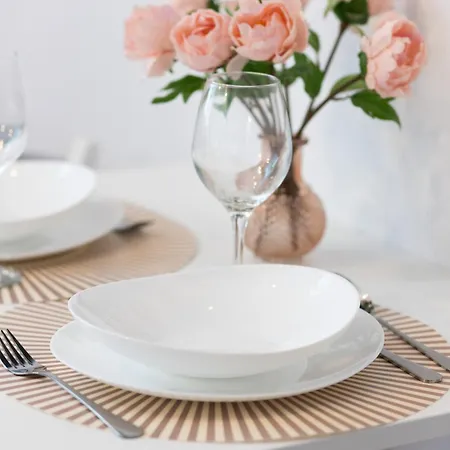 Hotel Aleja Wyzwolenia Studio With Mezzanine Downtown By Renters Varsavia